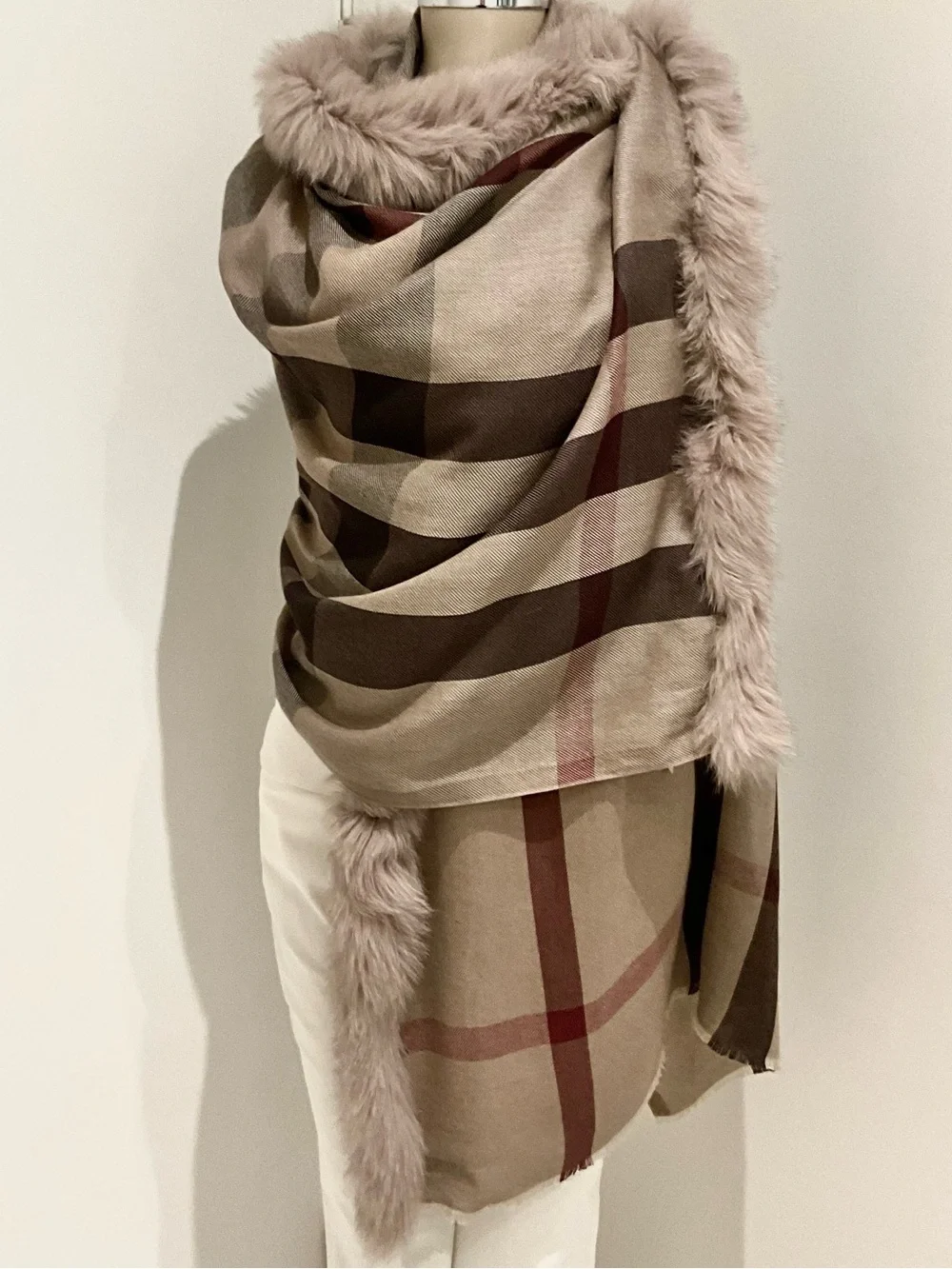 BURBERRY FUR TRIM PLAID WRAP / STOLE.